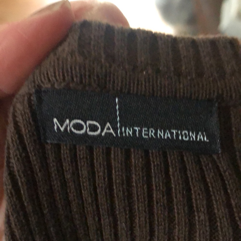 Moda International Sweater - Picture 8 of 8